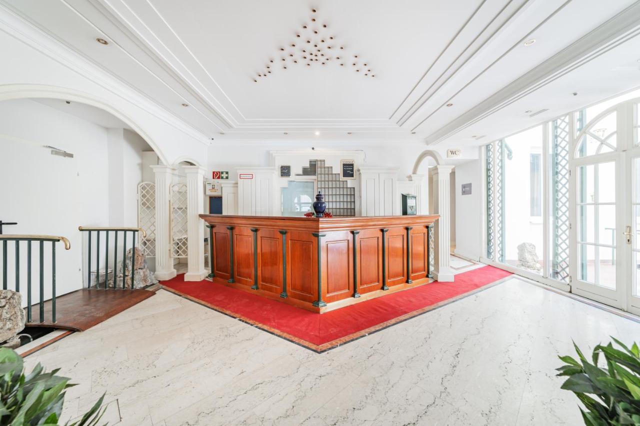 Hotel Self-check-in Adlon Wien